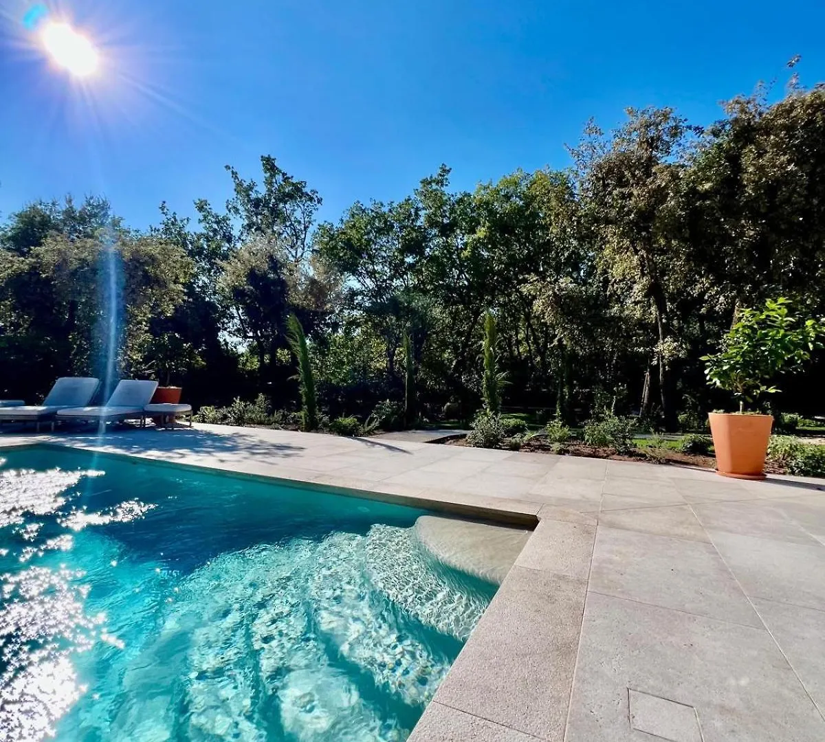 Mas La Roca Bed & Breakfast Roquefort-les-Pins France